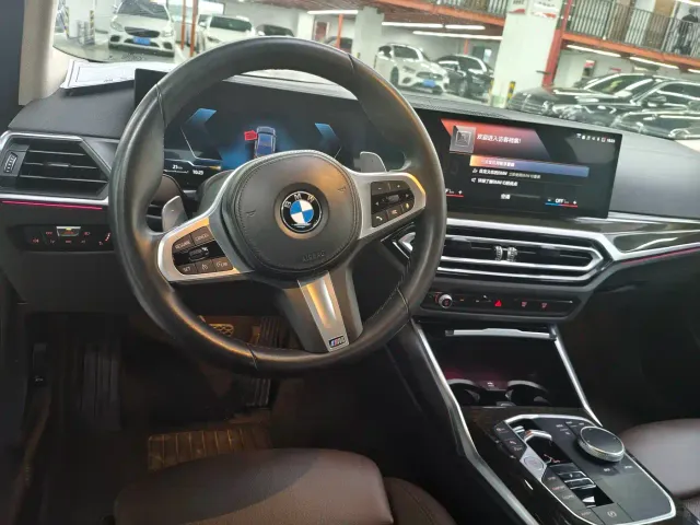 BMW 3 Series — Фото автомобиля 4