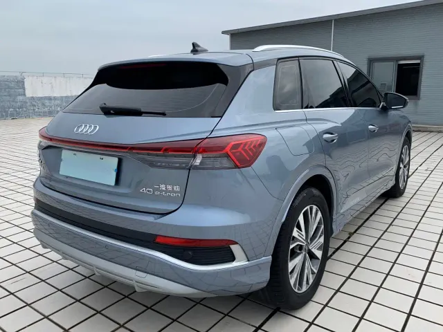 Audi Q4 e-tron — Фото автомобиля 6