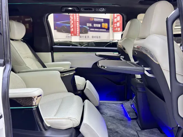 GAC Trumpchi M8 — Фото автомобиля 8