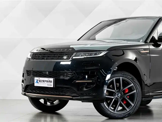 Land Rover Range Rover Sport — Фото автомобиля 3