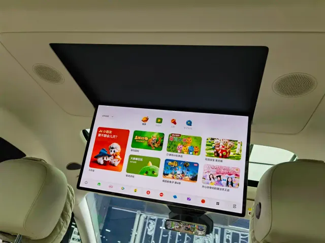 Li Auto MEGA — Фото автомобиля 21