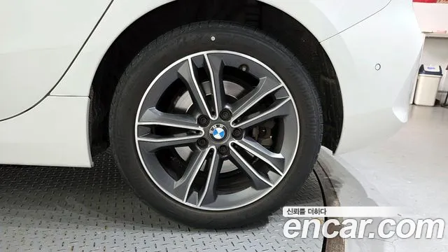 BMW 1-Series — Фото автомобиля 21