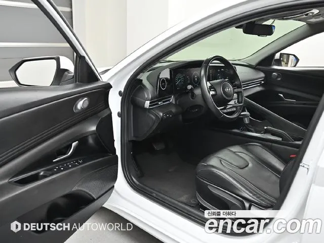 Hyundai AVANTE Avante (CN7) — Фото автомобиля 17