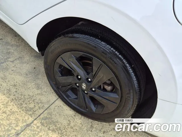 Hyundai AVANTE Avante (CN7) — Фото автомобиля 6