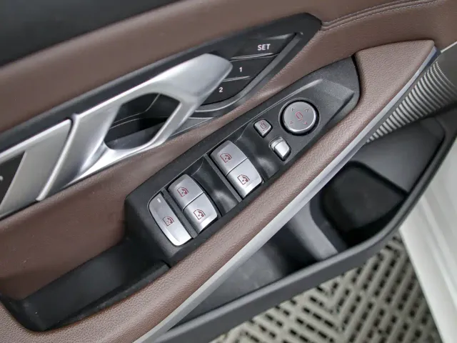 BMW 3 Series — Фото автомобиля 6
