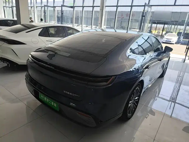Geely Galaxy Xingyao 8 — Фото автомобиля 6