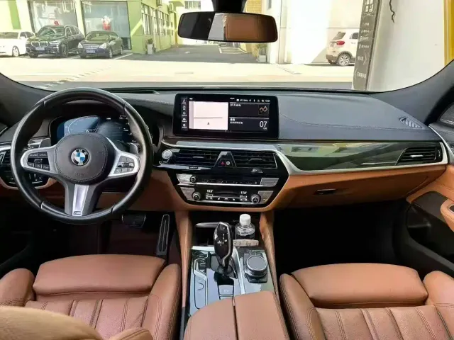 BMW 6 Series Gran Turismo — Фото автомобиля 6