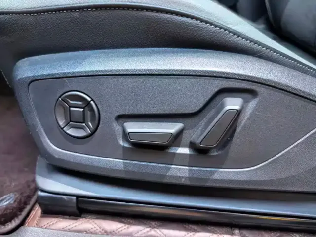 Audi Q3 — Фото автомобиля 11