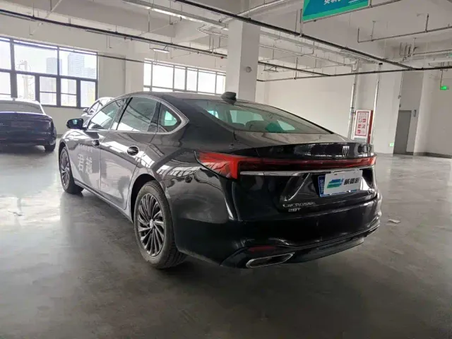 Buick LaCrosse — Фото автомобиля 4