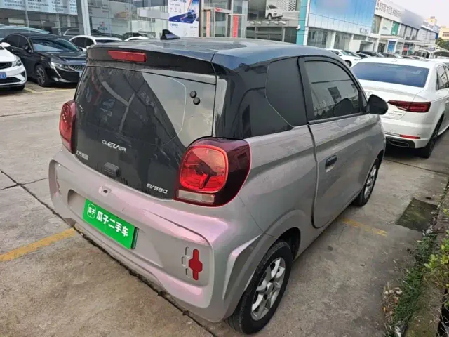 Roewe Clever — Фото автомобиля 6