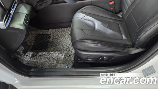 Hyundai Avante CN7 — Фото автомобиля 29