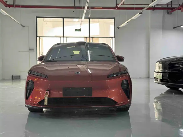 Nio ET5 — Фото автомобиля 3