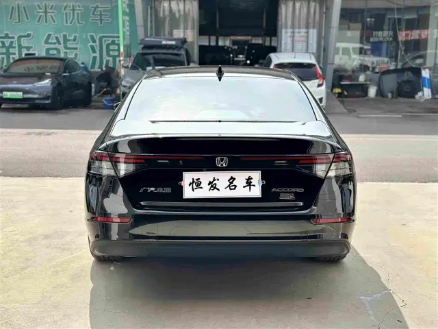 Honda Accord — Фото автомобиля 11