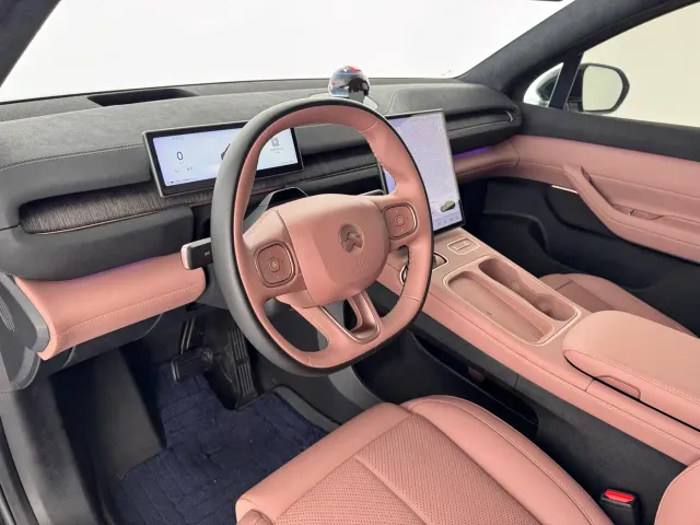 Nio EC6 — Фото автомобиля 5