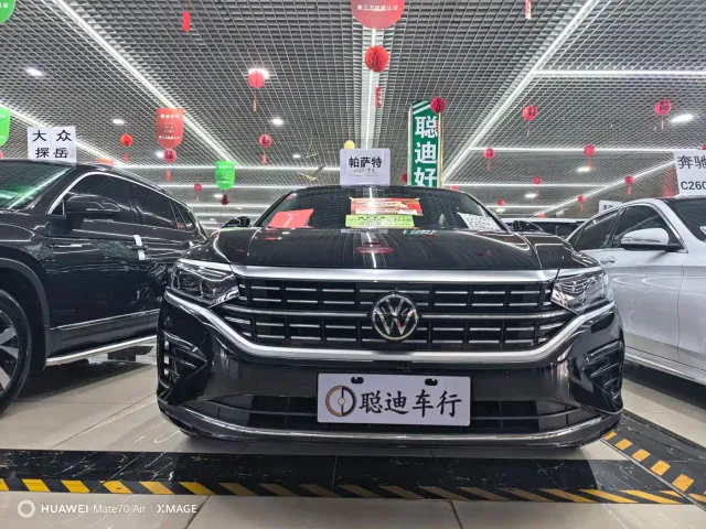 Volkswagen Passat — Фото автомобиля 2