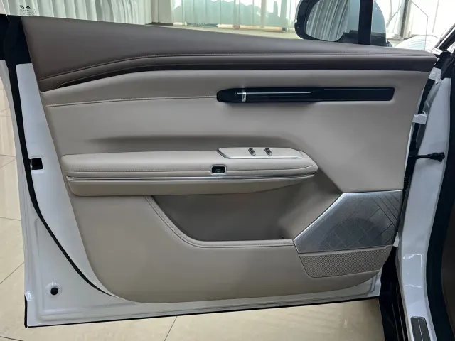 GAC Hyptec HT — Фото автомобиля 8