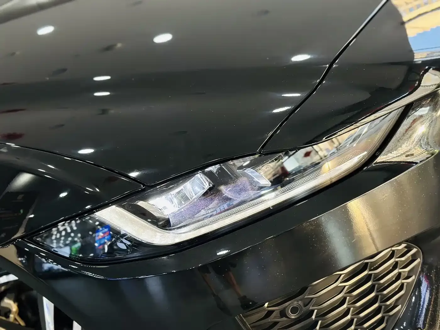 Jaguar Jaguar XEL 2021 2.0T 250PS R-DYNAMIC S Progressive Sport Edition — Фото автомобиля 11