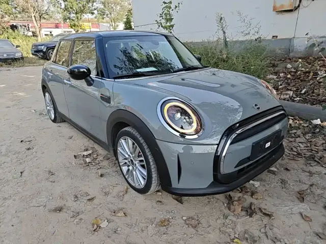 MINI Hatch — Фото автомобиля 3