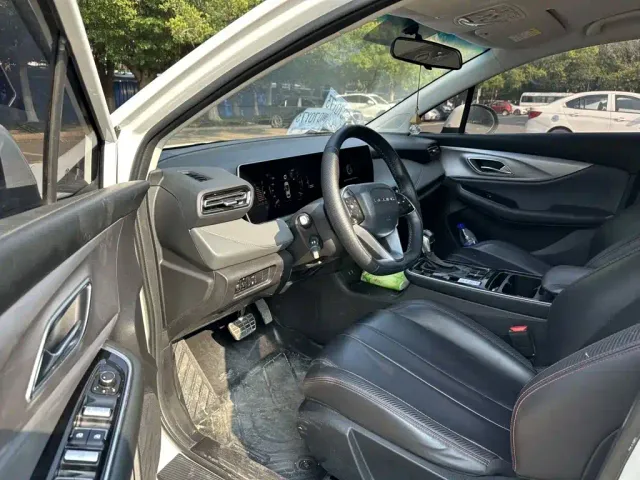 BAIC Beijing U5 PLUS — Фото автомобиля 15