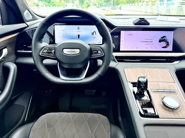 Geely Xingyue L — Фото автомобиля 12