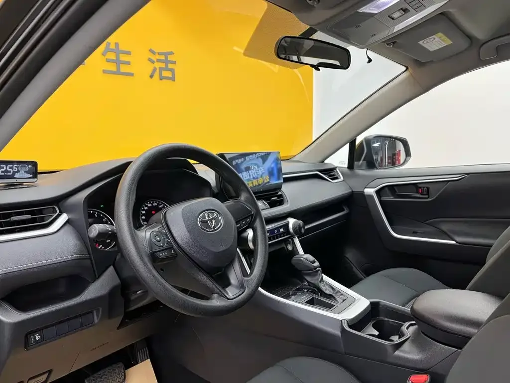 Toyota Wildlander 2023 2.0L CVT FWD LE — Фото автомобиля 27