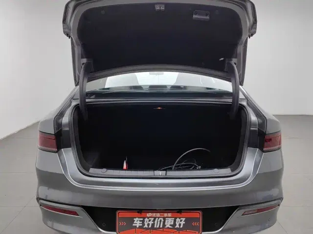 BYD Qin PLUS — Фото автомобиля 16