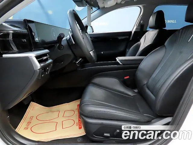 Hyundai Grandeur GN7 — Фото автомобиля 15
