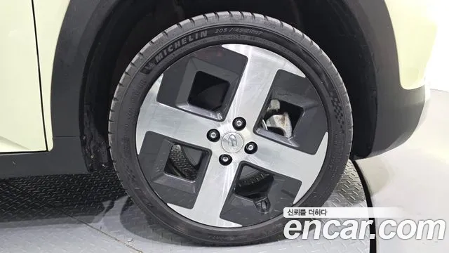 Hyundai Casper Electric — Фото автомобиля 6