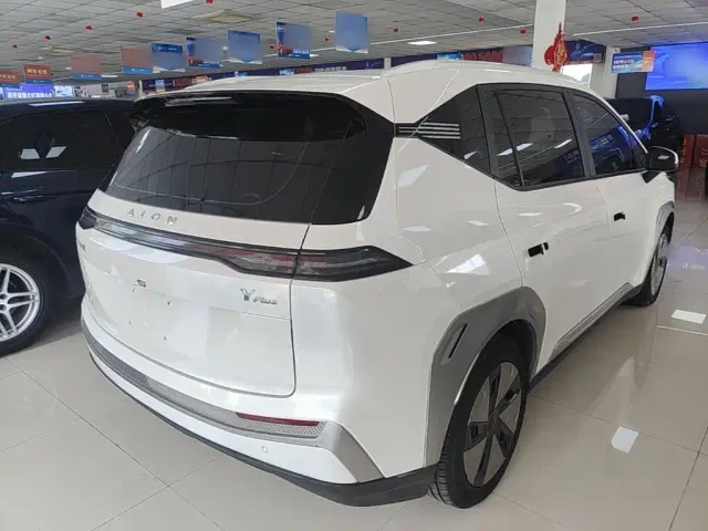 GAC Aion Y — Фото автомобиля 6