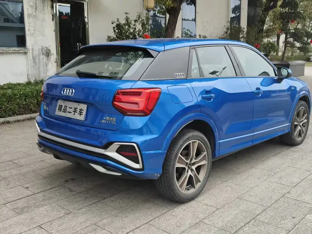 Audi Q2L — Фото автомобиля 9