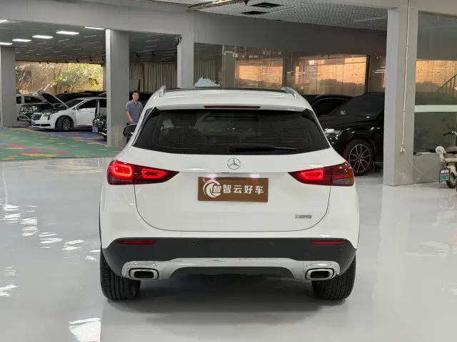 Mercedes-Benz GLA-Class — Фото автомобиля 8
