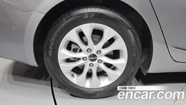 Kia K8 2.5 Бензин 2WD — Фото автомобиля 5