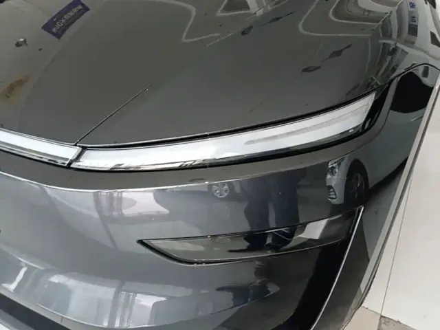 Tesla Model Y — Фото автомобиля 23