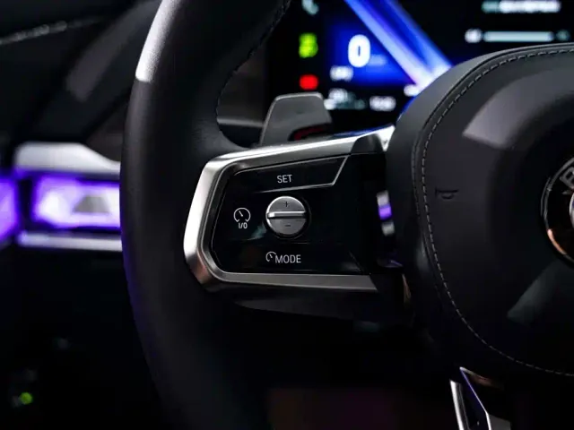BMW 7 Series — Фото автомобиля 29