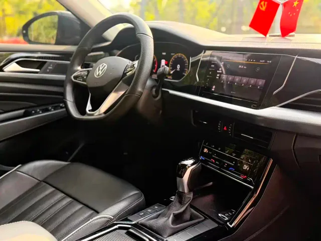 Volkswagen Passat — Фото автомобиля 8