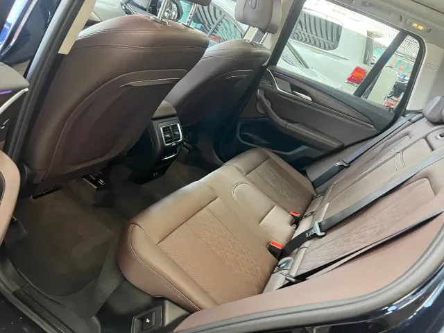 BMW X3 — Фото автомобиля 3
