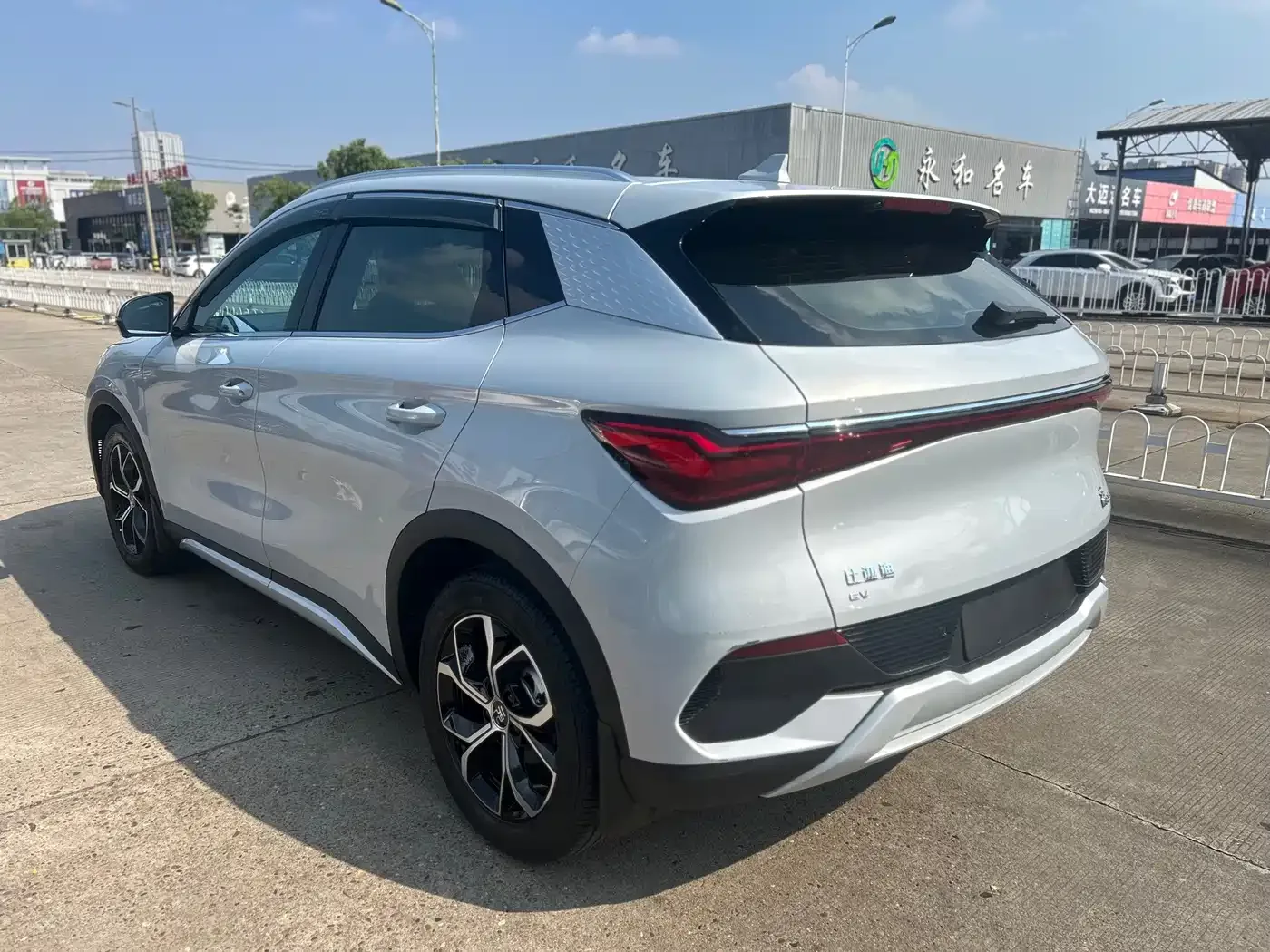 BYD Yuan PLUS 2022 430KM Premium — Фото автомобиля 8