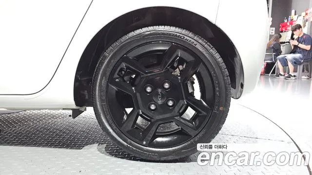 Kia RAY Новый Kia Ray Signature X Line — Фото автомобиля 18