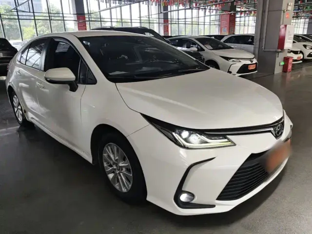 Toyota Corolla — Фото автомобиля 3