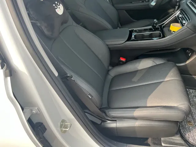Geely Emgrand — Фото автомобиля 11