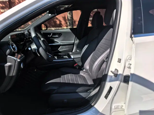 Mercedes-Benz C-Class — Фото автомобиля 12