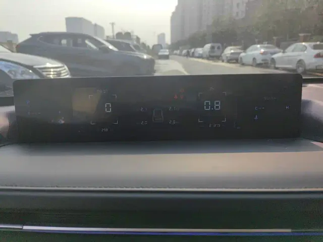 Changan Eado — Фото автомобиля 7