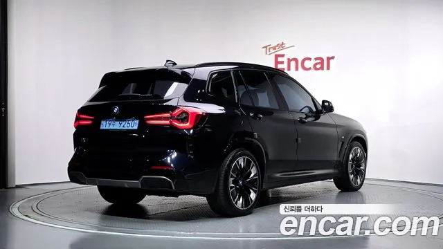 BMW iX3 G08 (2020–2024) — Фото автомобиля 2