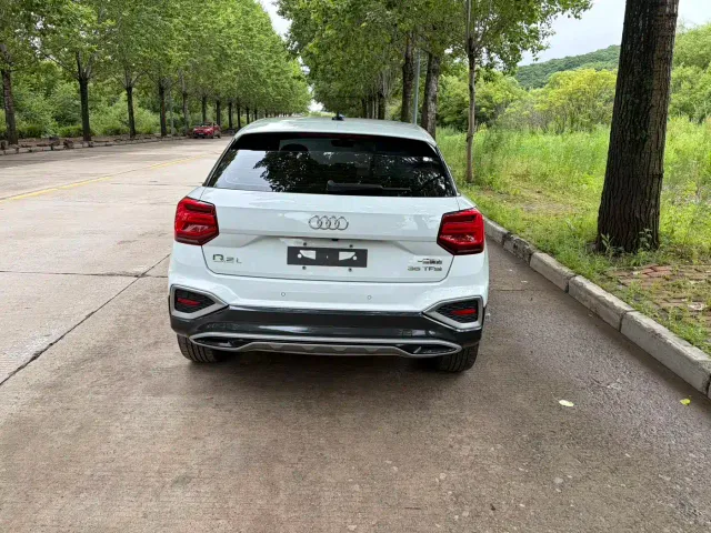 Audi Q2L — Фото автомобиля 5