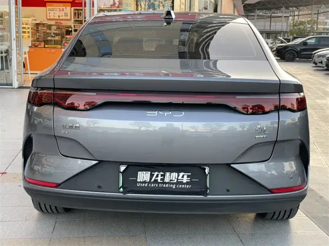 BYD Qin L — Фото автомобиля 5