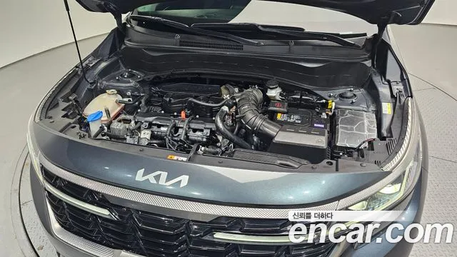 Kia Seltos Бензин 1.6 турбо 2WD — Фото автомобиля 6
