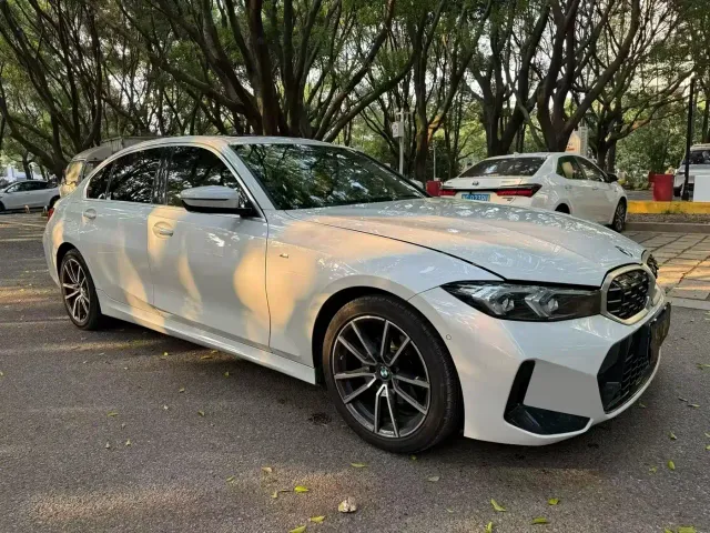 BMW 3 Series — Фото автомобиля 3