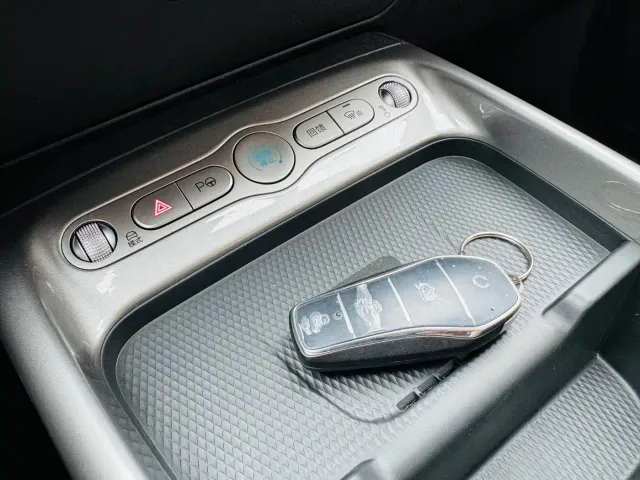 BYD Dolphin — Фото автомобиля 12