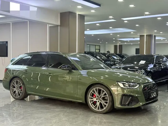 Audi S4 — Фото автомобиля 3