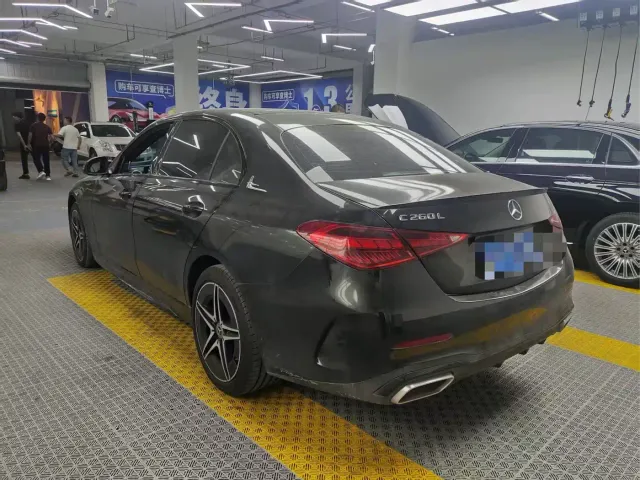 Mercedes-Benz C-Class — Фото автомобиля 2